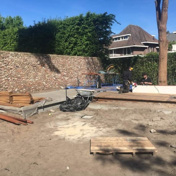 Modern klassieke stadstuin in Eindhoven in aanleg