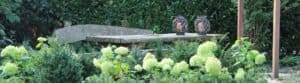 Buro Buitenlust ontwerpt sfeervolle tuinen met een natuurlijke uitstraling. Unieke en persoonlijke tuinen die elk jaar mooier worden.